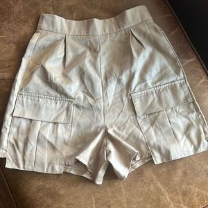 Pretty little thing shorts sz 4